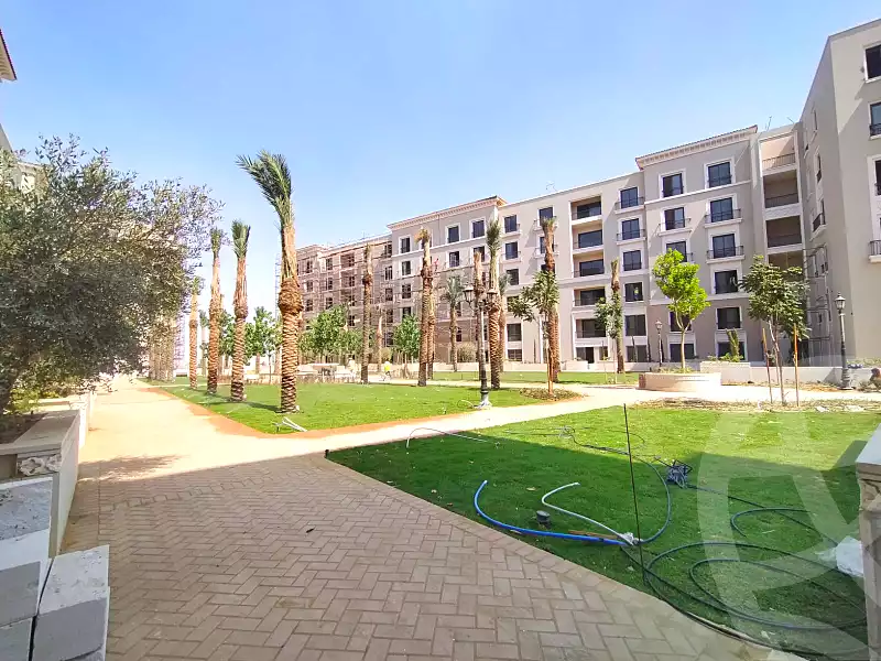 https://aqarmap.com.eg/en/listing/6725541-for-sale-cairo-el-sheikh-zayed-city-compounds-kmbwnd-fyldj-wyst-dr-llttwyr