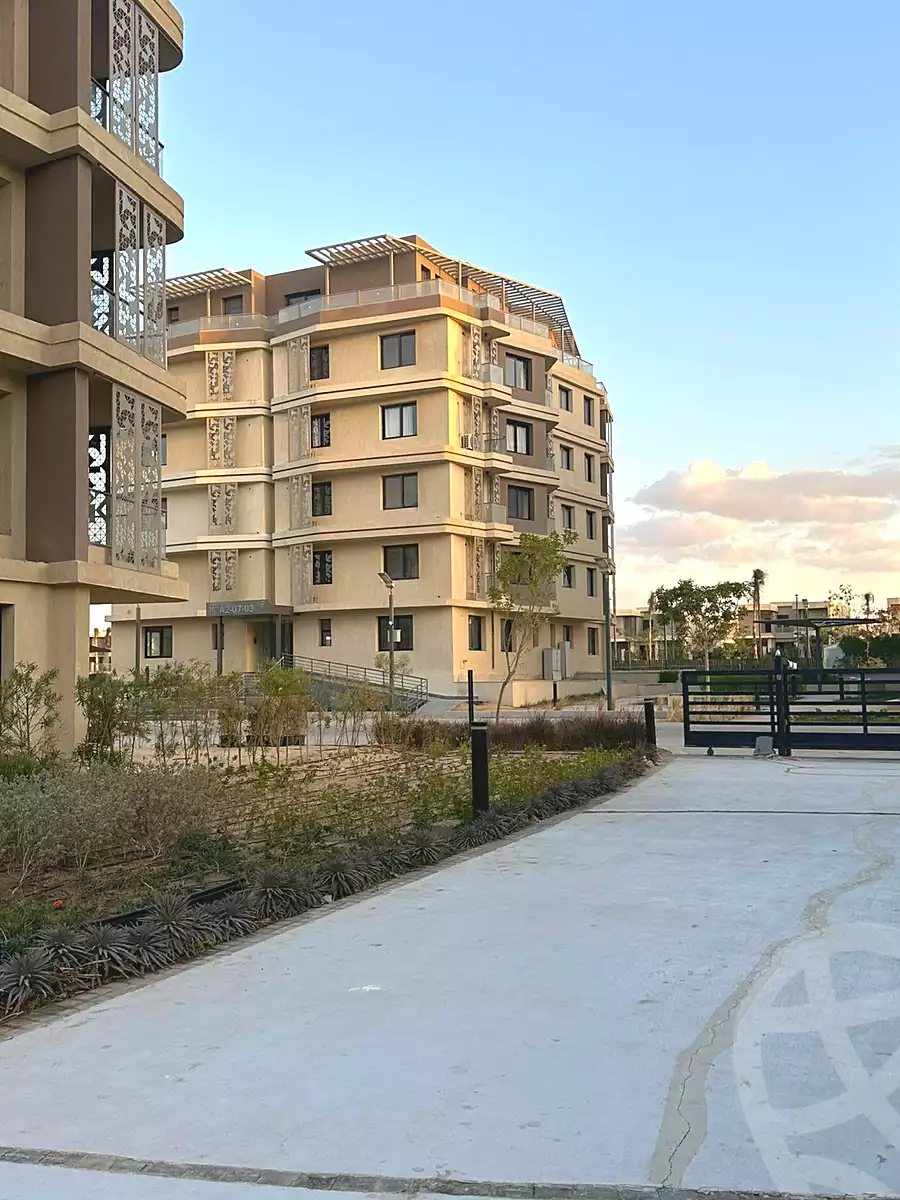 https://aqarmap.com.eg/ar/listing/6726453-for-sale-cairo-6th-of-october-hadaeq-october-kmbwnd-fy-hdyq-ktwbr-badya-compound-palm-hills