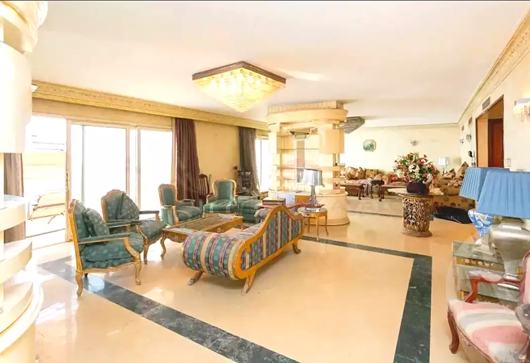 https://aqarmap.com.eg/en/listing/6726974-for-sale-alexandria-camp-cesar-el-gaish-rd