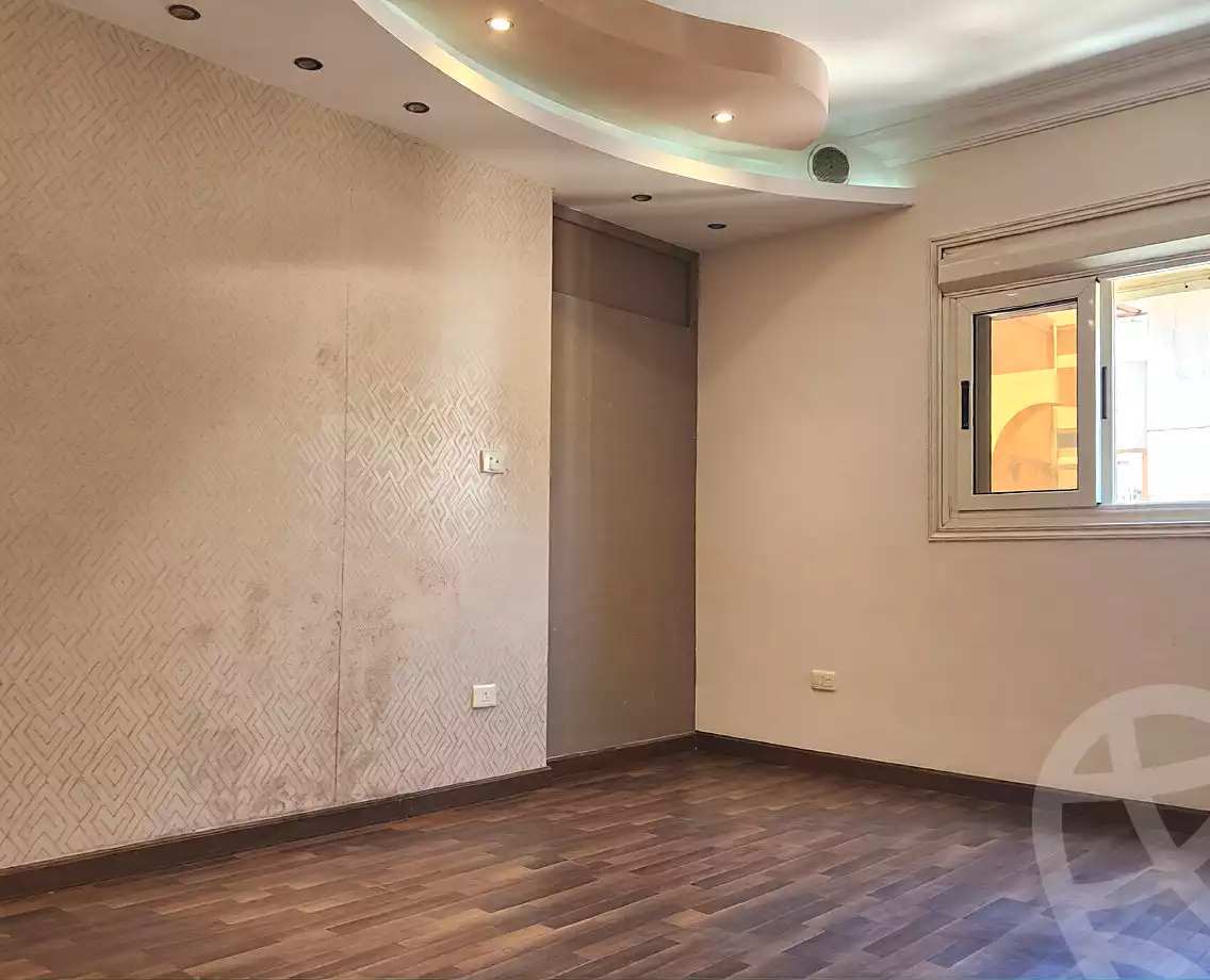https://aqarmap.com.eg/ar/listing/6727146-for-sale-alexandria-moharram-bey