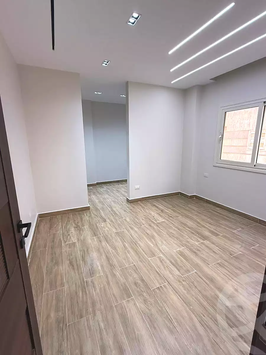 https://aqarmap.com.eg/en/listing/6727221-for-rent-cairo-new-cairo-compounds-el-mostashareen-compound