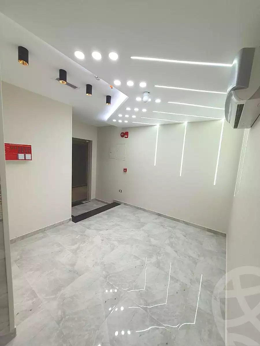 https://aqarmap.com.eg/ar/listing/6727937-for-rent-cairo-el-sheikh-zayed-city-compounds-dh-jyt-blz-mykwn-llttwyr