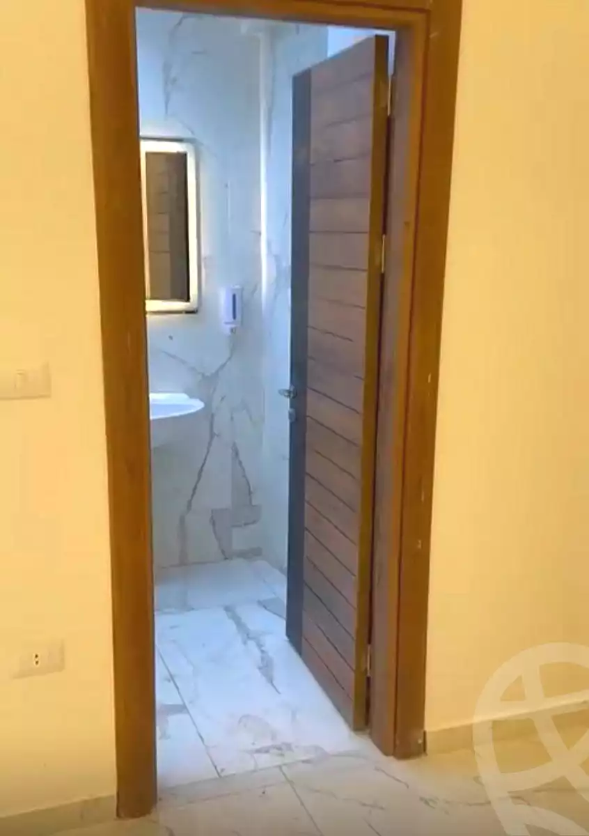 https://aqarmap.com.eg/ar/listing/6728103-for-sale-cairo-el-sheikh-zayed-city-compounds-zayed-heights-compound