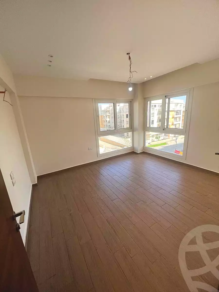 https://aqarmap.com.eg/ar/listing/6728111-for-rent-cairo-6th-of-october-compounds-mountain-view-icity-october-mv-park-mountain-view-icity-october