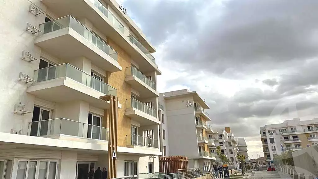 https://aqarmap.com.eg/ar/listing/6728809-for-sale-cairo-6th-of-october-compounds-mountain-view-icity-october-mv-park-mountain-view-icity-october