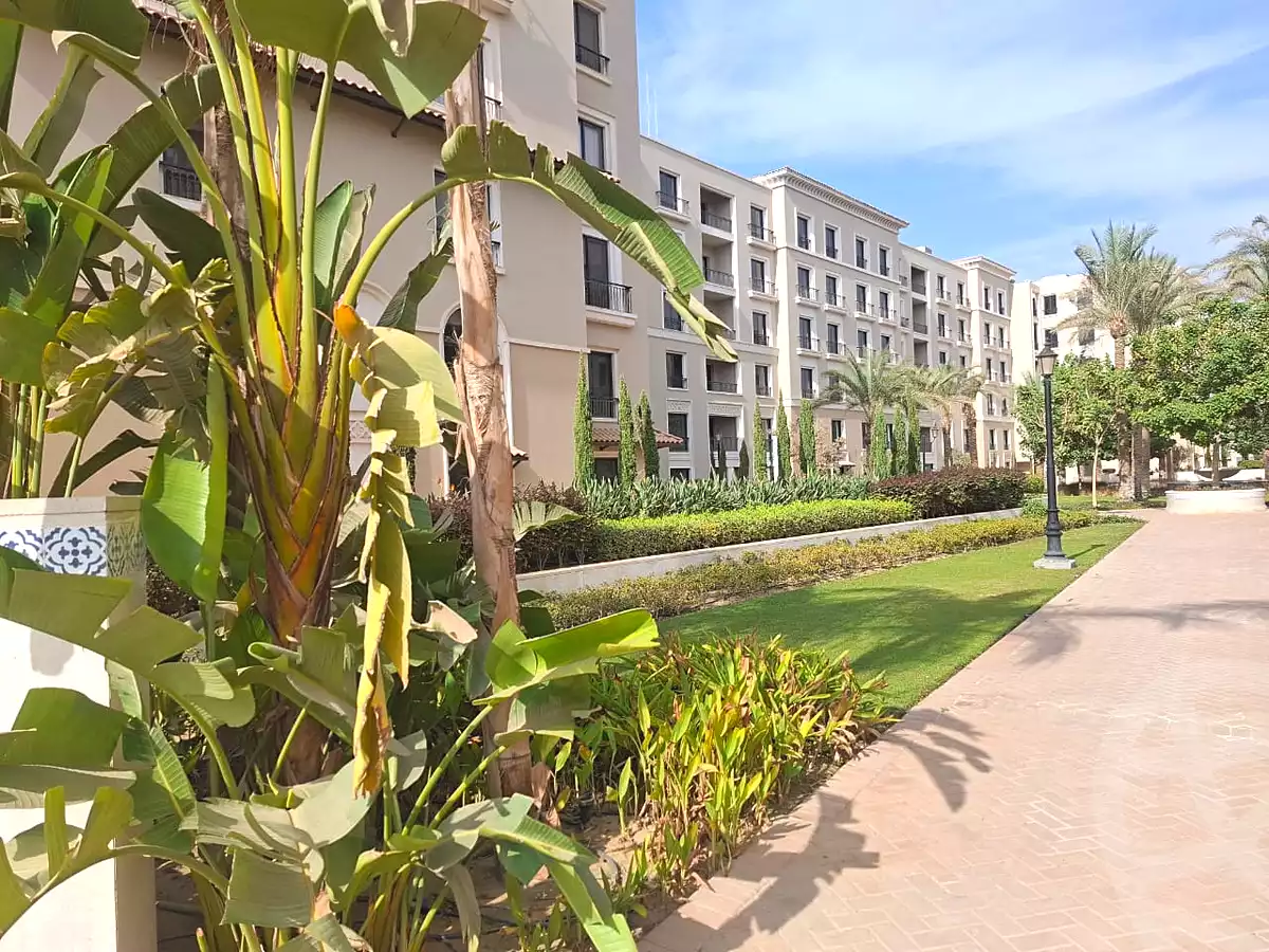 https://aqarmap.com.eg/ar/listing/6728916-for-rent-cairo-el-sheikh-zayed-city-compounds-kmbwnd-fyldj-wyst-dr-llttwyr