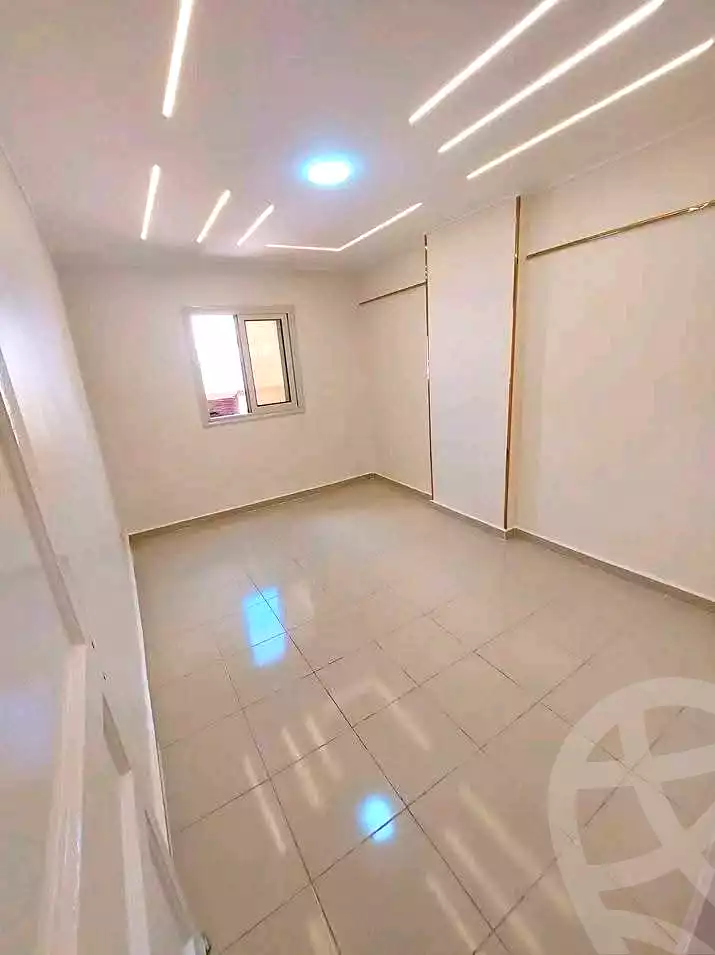 https://aqarmap.com.eg/en/listing/6729347-for-sale-alexandria-sydy-bshr-sydy-bshr-bhry-shr-khld-bn-lwlyd