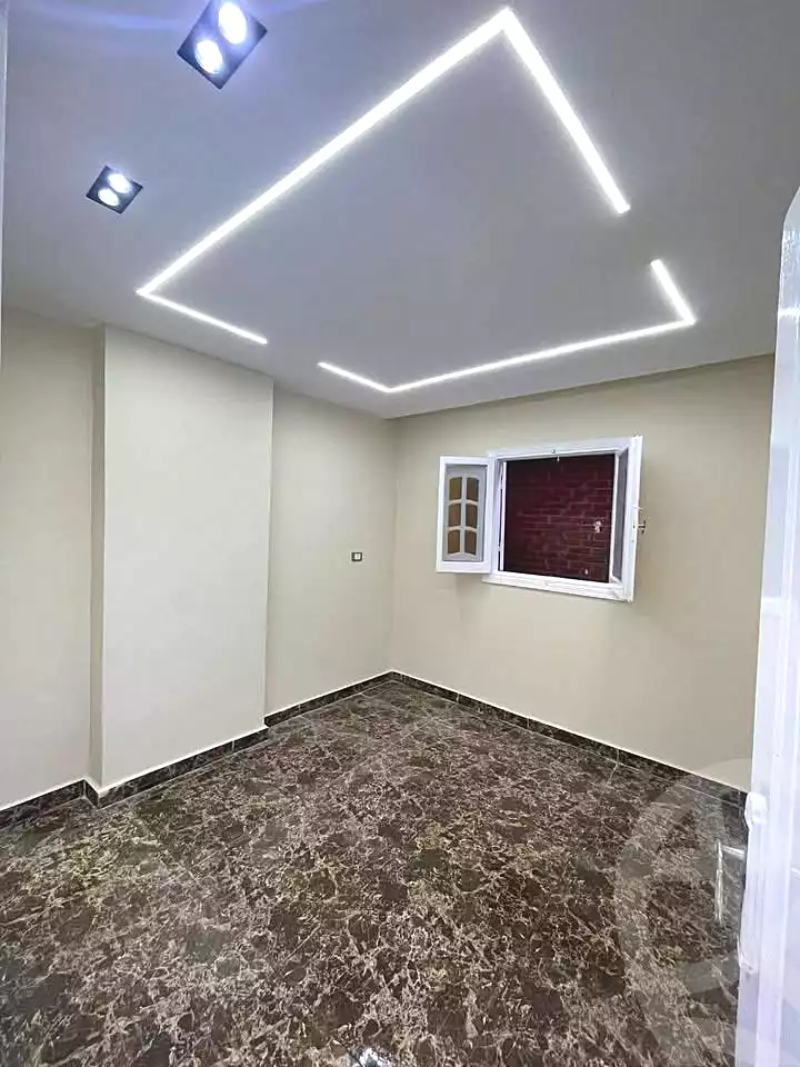 https://aqarmap.com.eg/ar/listing/6729396-for-sale-alexandria-l-jmy-lbytsh-ain-shams-st