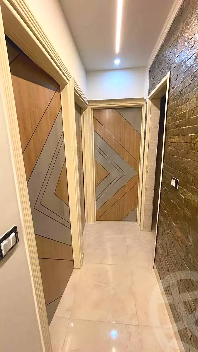 https://aqarmap.com.eg/ar/listing/6729411-for-sale-alexandria-l-jmy-lbytsh-ibrahim-othman-st