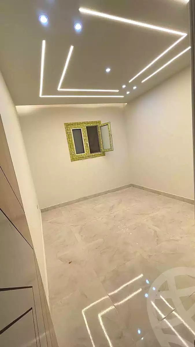 https://aqarmap.com.eg/ar/listing/6729411-for-sale-alexandria-l-jmy-lbytsh-ibrahim-othman-st