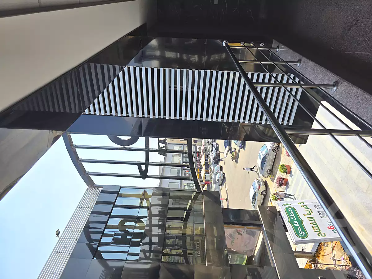 https://aqarmap.com.eg/ar/listing/6729478-for-rent-cairo-new-cairo-90th-street-south-teseen-st