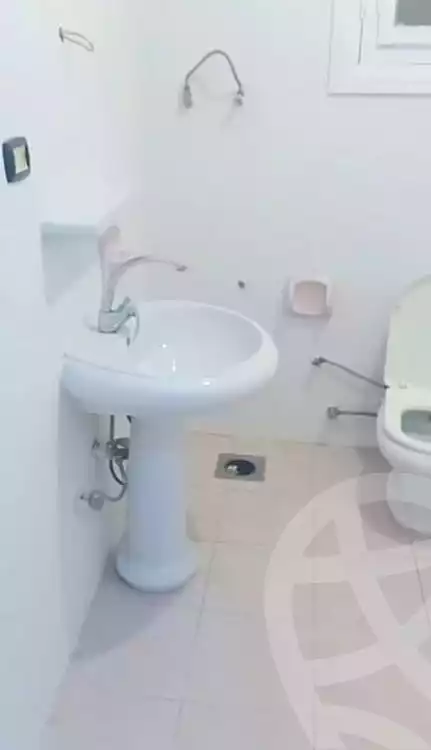https://aqarmap.com.eg/ar/listing/6729781-for-sale-alexandria-l-jmy-lbytsh-el-hay-st