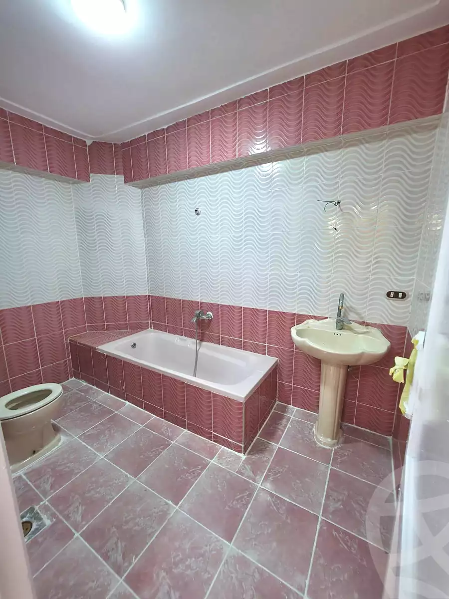 https://aqarmap.com.eg/ar/listing/6730093-for-sale-alexandria-l-jmy-shataa-el-nakheel-street-1