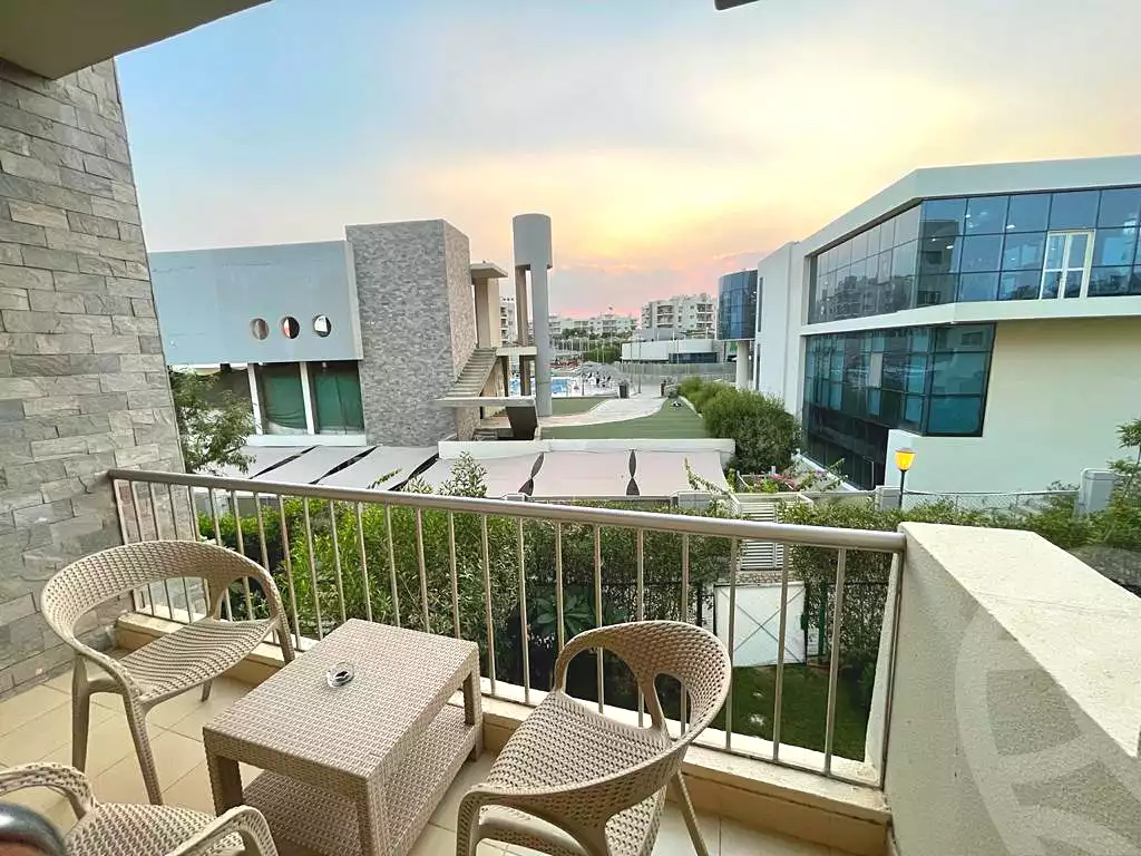 https://aqarmap.com.eg/ar/listing/6730620-for-sale-cairo-el-sheikh-zayed-city-compounds-dh-drys