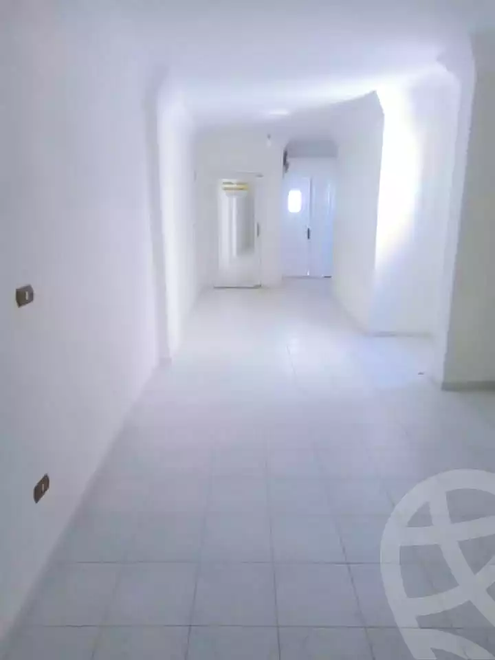https://aqarmap.com.eg/ar/listing/6732857-for-rent-alexandria-sydy-bshr-sydy-bshr-bhry-khalil-hamada-st