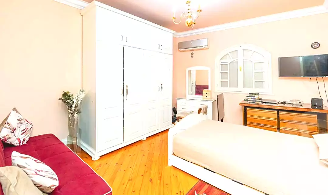 https://aqarmap.com.eg/ar/listing/6732847-for-sale-alexandria-ganaklis-shr-mrtdy-bsh