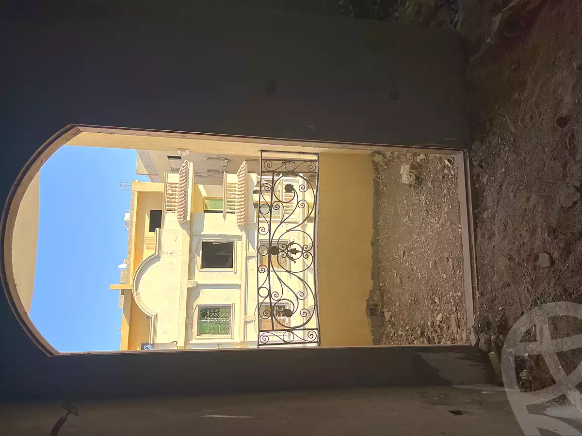 https://aqarmap.com.eg/ar/listing/6733044-for-sale-cairo-new-cairo-compounds-el-mostashareen-compound