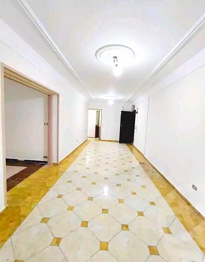 https://aqarmap.com.eg/ar/listing/6733254-for-sale-alexandria-miami-shr-jml-bd-lnsr