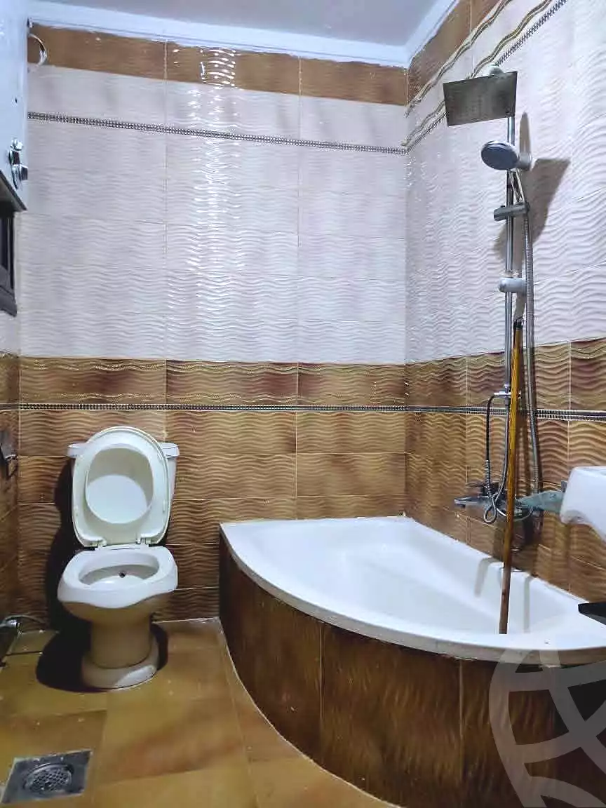 https://aqarmap.com.eg/ar/listing/6733355-for-sale-cairo-nozha-2-el-khamseen-st
