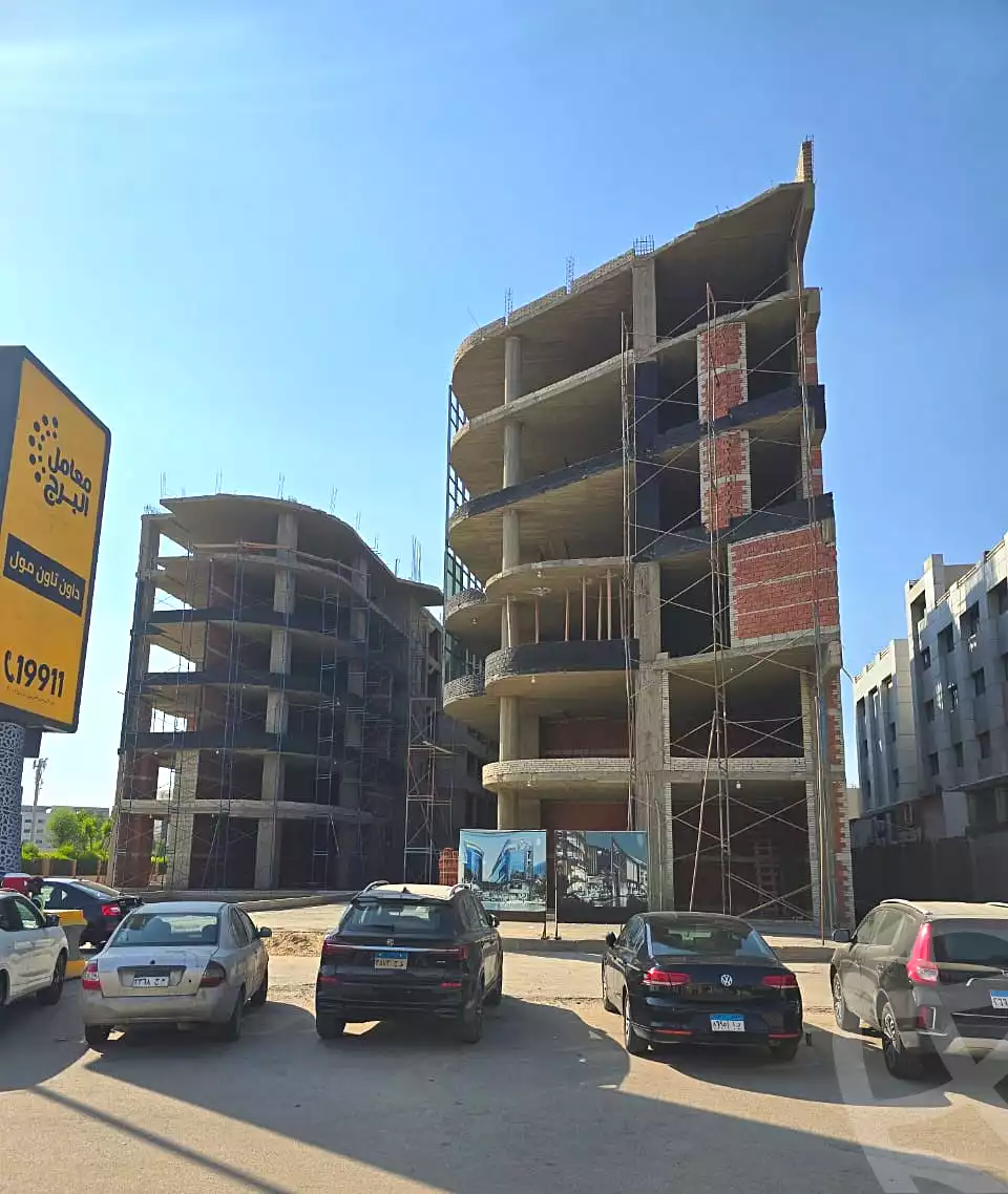 https://aqarmap.com.eg/en/listing/6733449-for-sale-cairo-el-sheikh-zayed-city-compounds-101-mall-premium