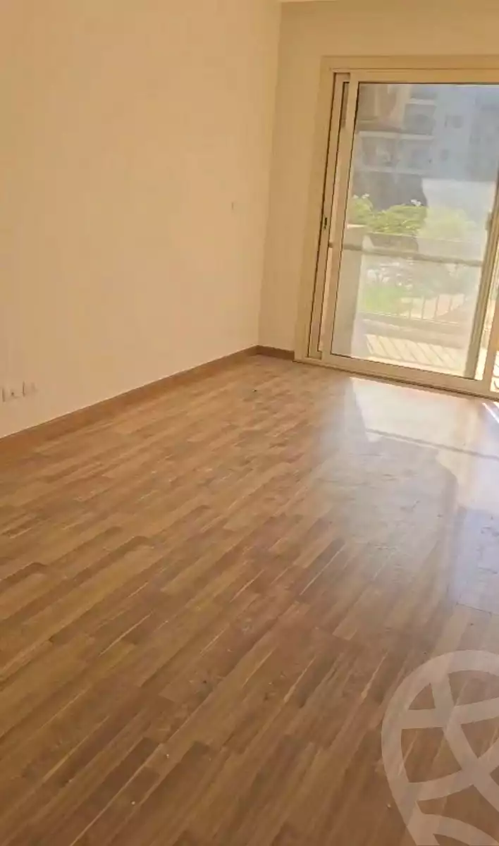 https://aqarmap.com.eg/en/listing/6733515-for-rent-cairo-el-sheikh-zayed-city-compounds-dh-drys