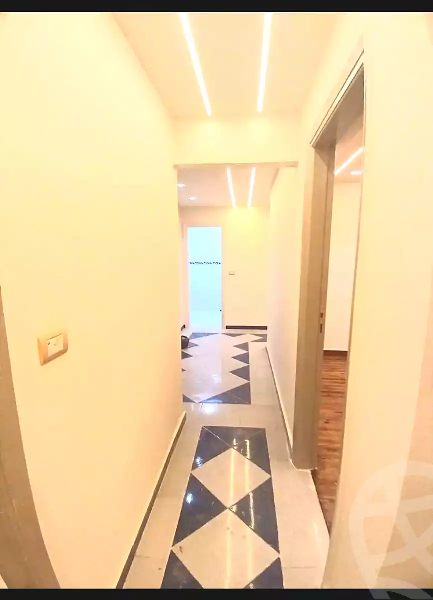 https://aqarmap.com.eg/ar/listing/6733708-for-sale-alexandria-miami-el-gaish-rd-st