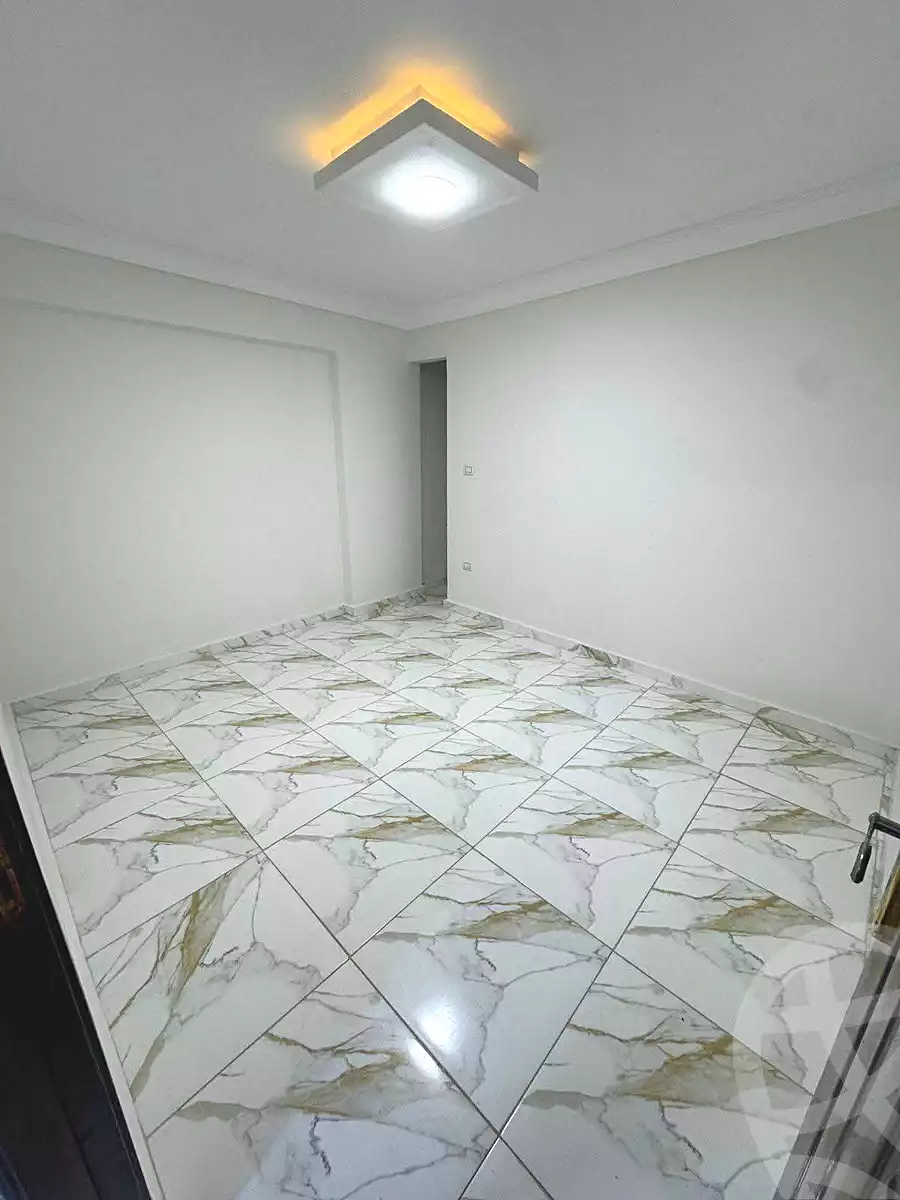 https://aqarmap.com.eg/en/listing/6734901-for-sale-alexandria-lsywf-el-falki