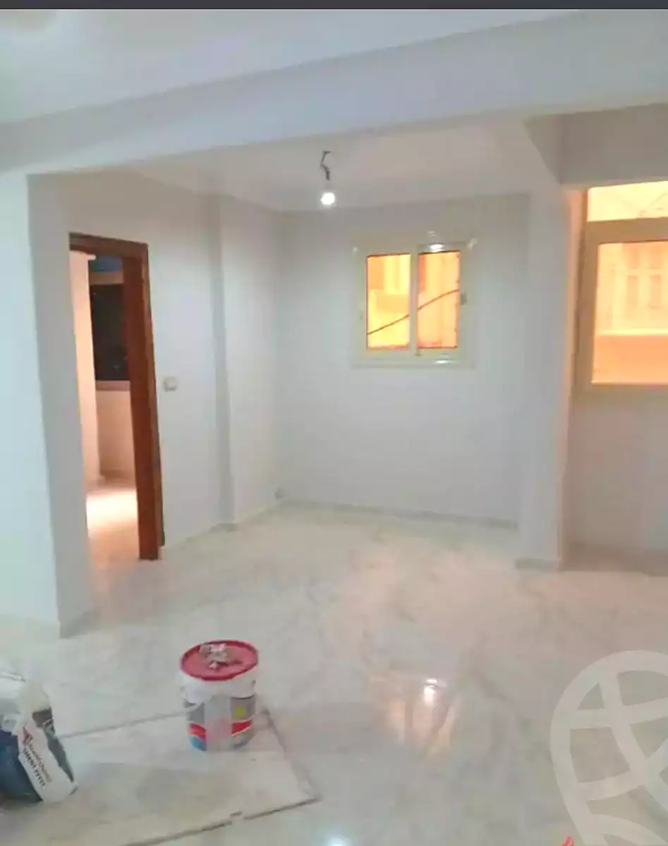 https://aqarmap.com.eg/ar/listing/6735936-for-sale-alexandria-kom-el-dikka-el-attarin-mosque-st