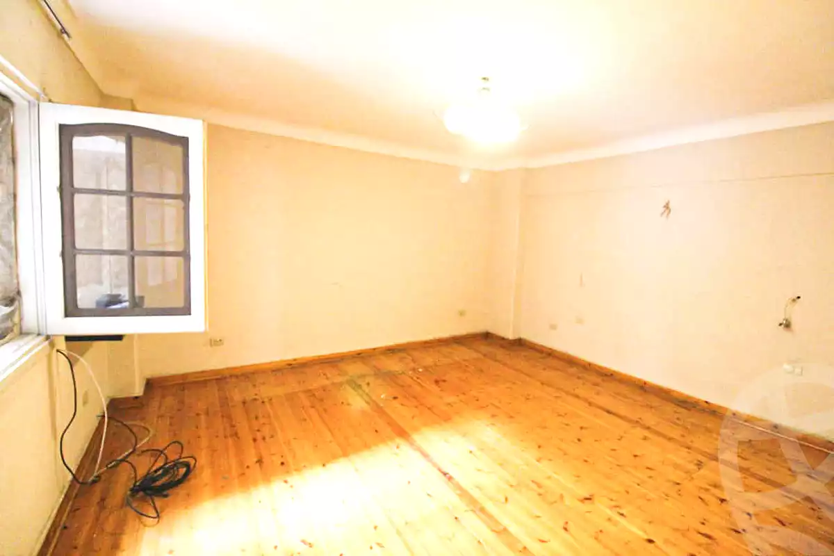 https://aqarmap.com.eg/ar/listing/6736345-for-sale-alexandria-lauran-shr-bw-qyr-tryq-lhry