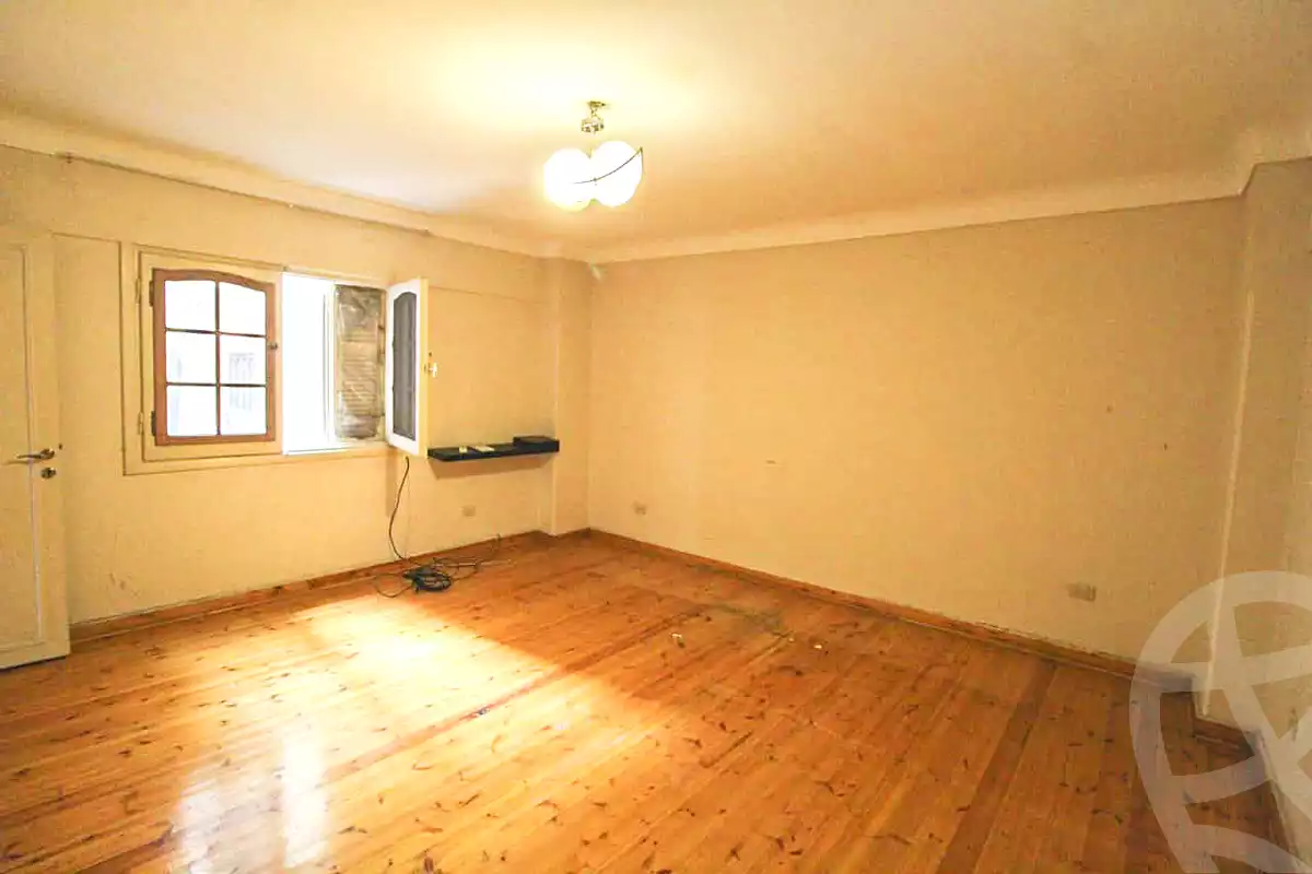 https://aqarmap.com.eg/ar/listing/6736345-for-sale-alexandria-lauran-shr-bw-qyr-tryq-lhry