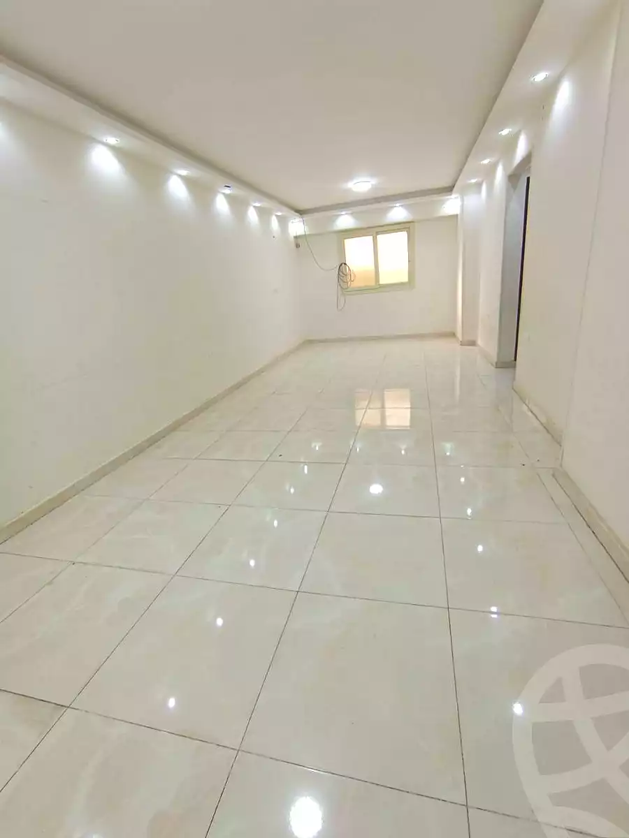 https://aqarmap.com.eg/ar/listing/6736441-for-rent-cairo-helwan-rostom-st