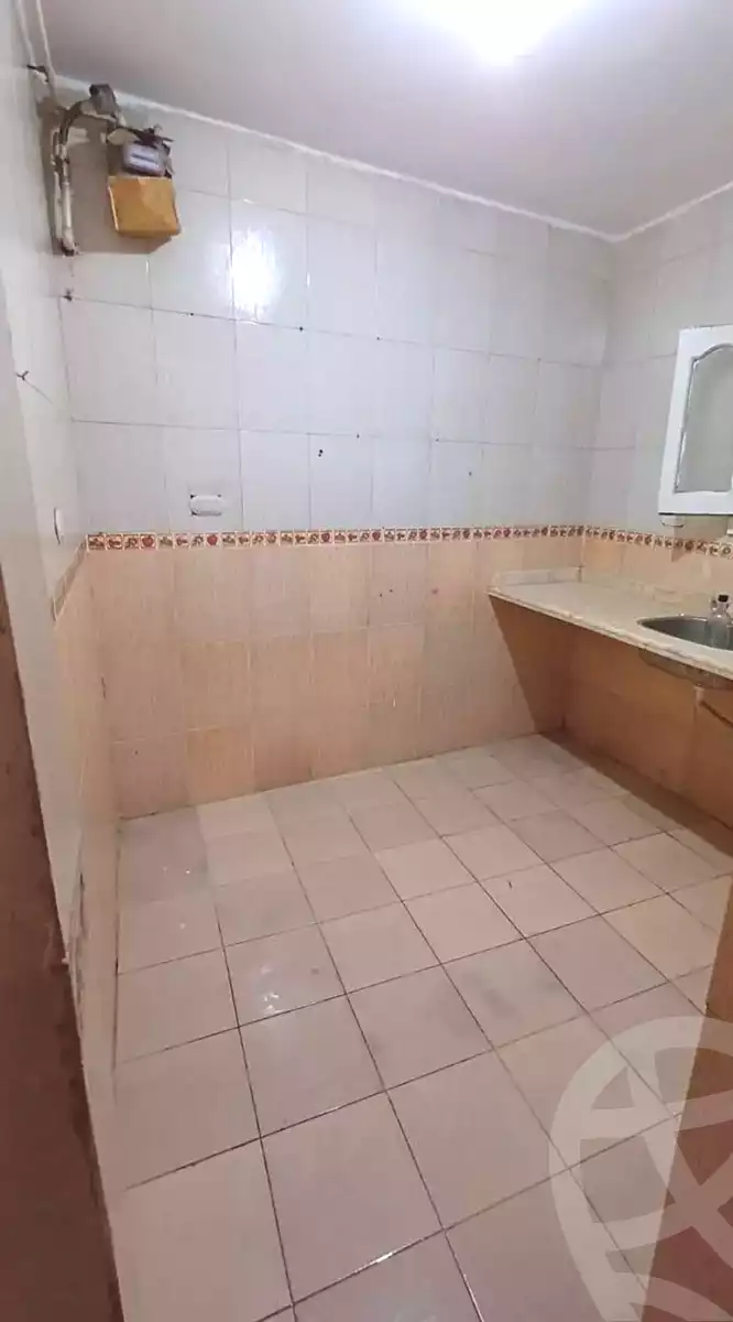 https://aqarmap.com.eg/ar/listing/6736508-for-rent-alexandria-moharram-bey-amir-el-bahr-st