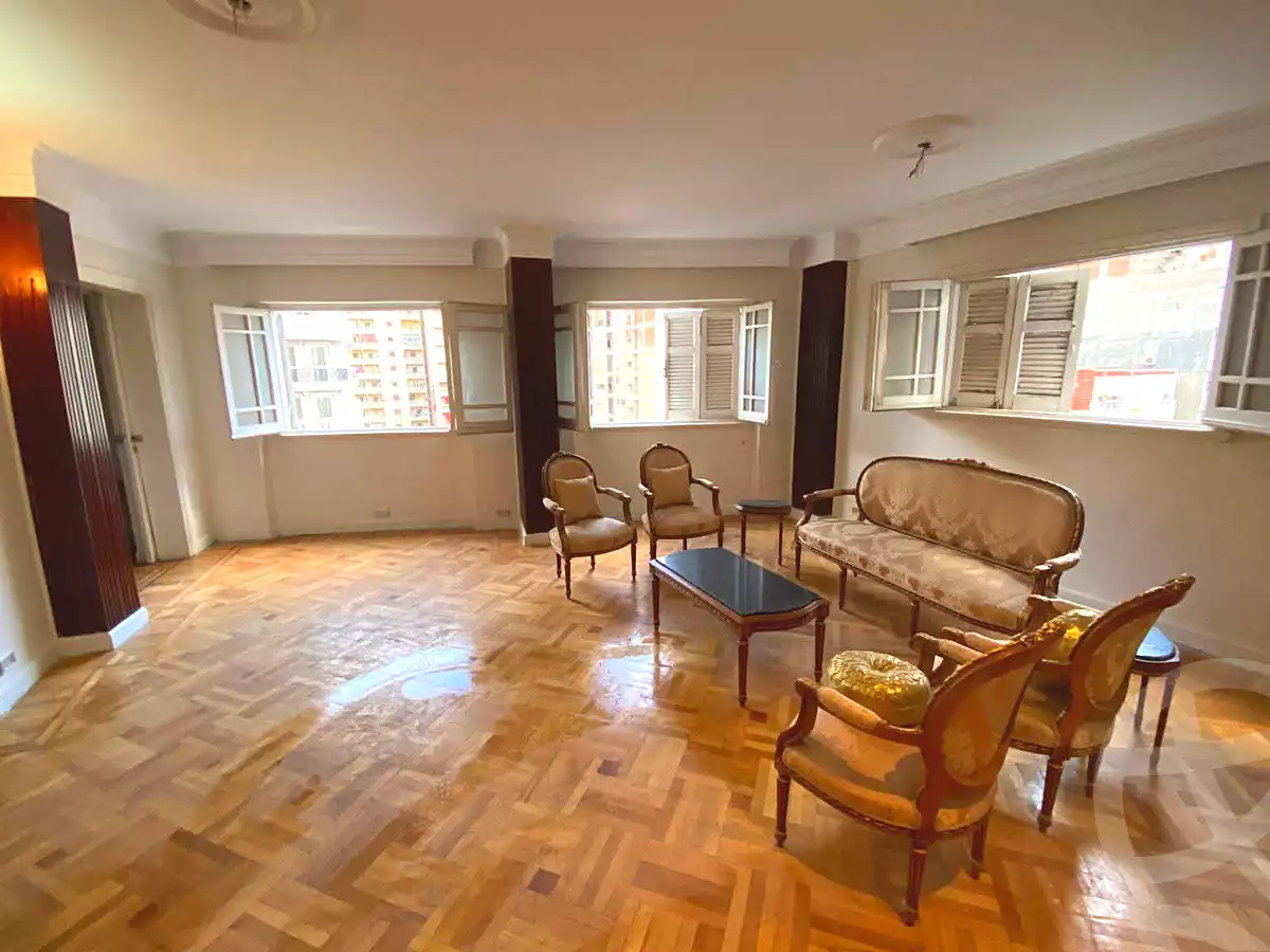 https://aqarmap.com.eg/ar/listing/6736643-for-sale-alexandria-sydy-bshr-sydy-bshr-bhry-shr-mhmwd-l-yswy