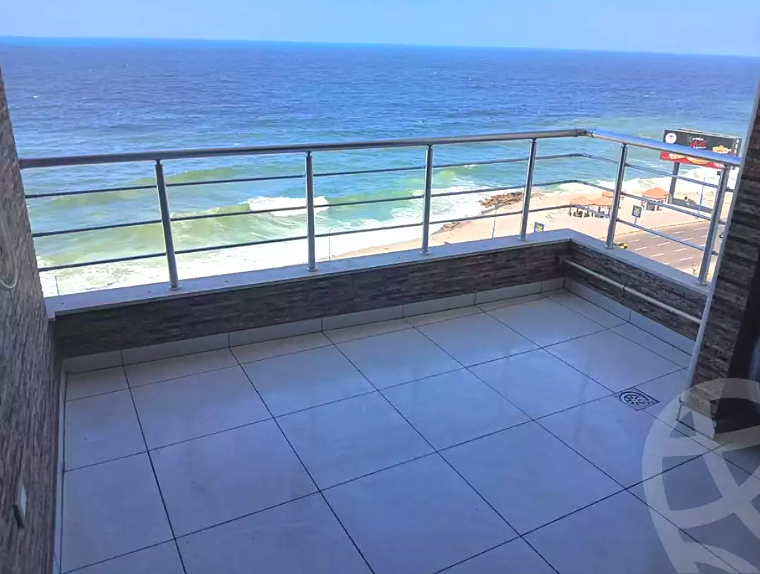 https://aqarmap.com.eg/ar/listing/6736744-for-sale-alexandria-camp-cesar-el-gaish-rd