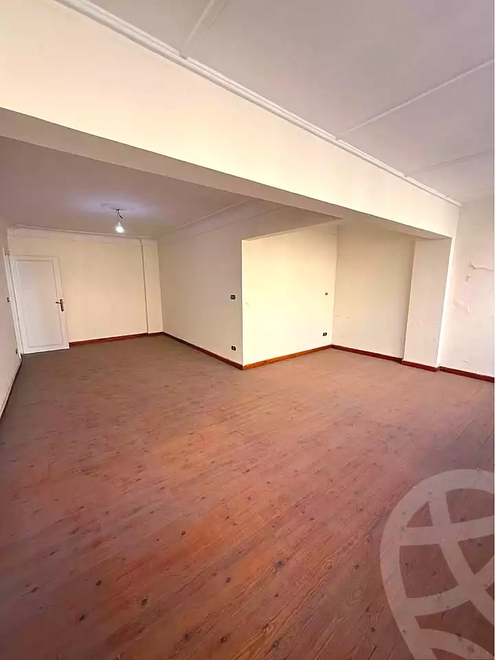 https://aqarmap.com.eg/en/listing/6737373-for-sale-alexandria-el-asafra-ahmed-tiesser-st