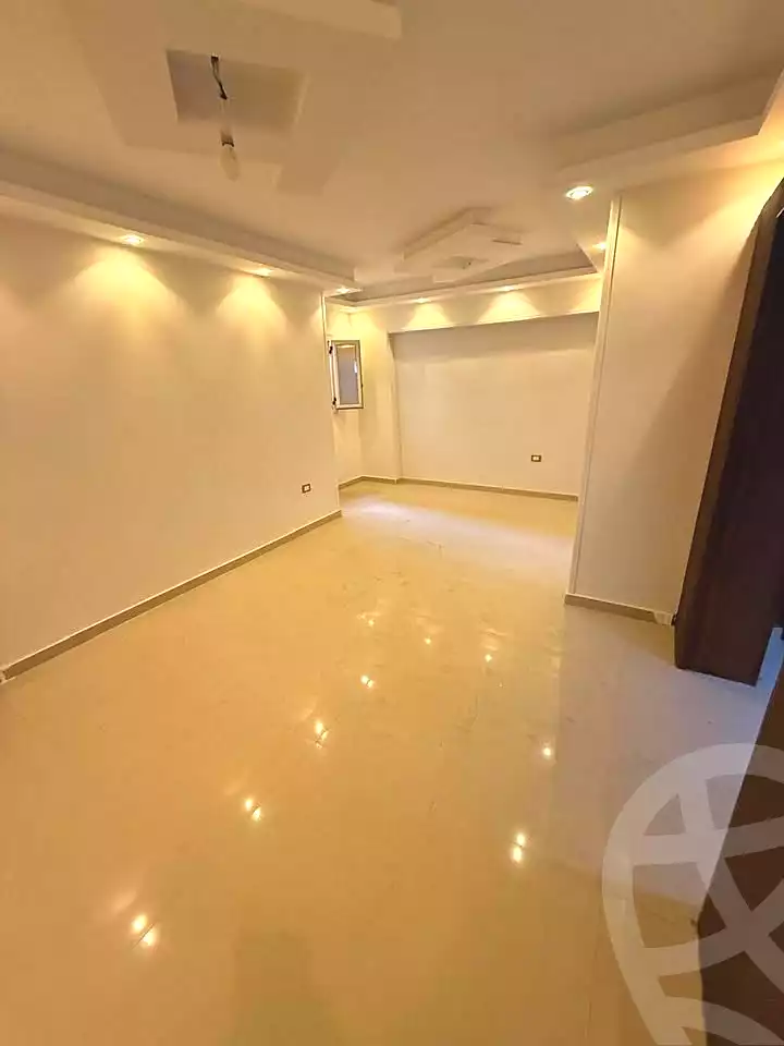 https://aqarmap.com.eg/ar/listing/6737585-for-sale-alexandria-el-mandara-alex-el-mandara-bahri-sidi-kamal-st