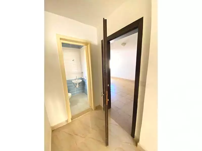 https://aqarmap.com.eg/ar/listing/6738830-for-sale-cairo-new-cairo-madinaty-first-zone-buildings-madinaty-road