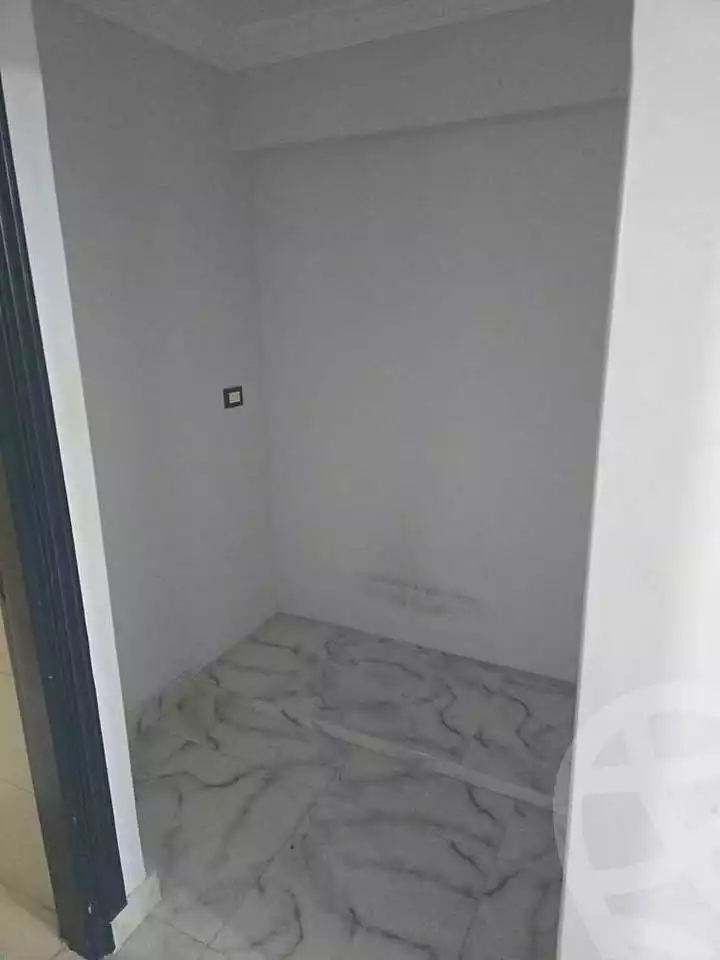 https://aqarmap.com.eg/ar/listing/6739109-for-sale-alexandria-ganaklis