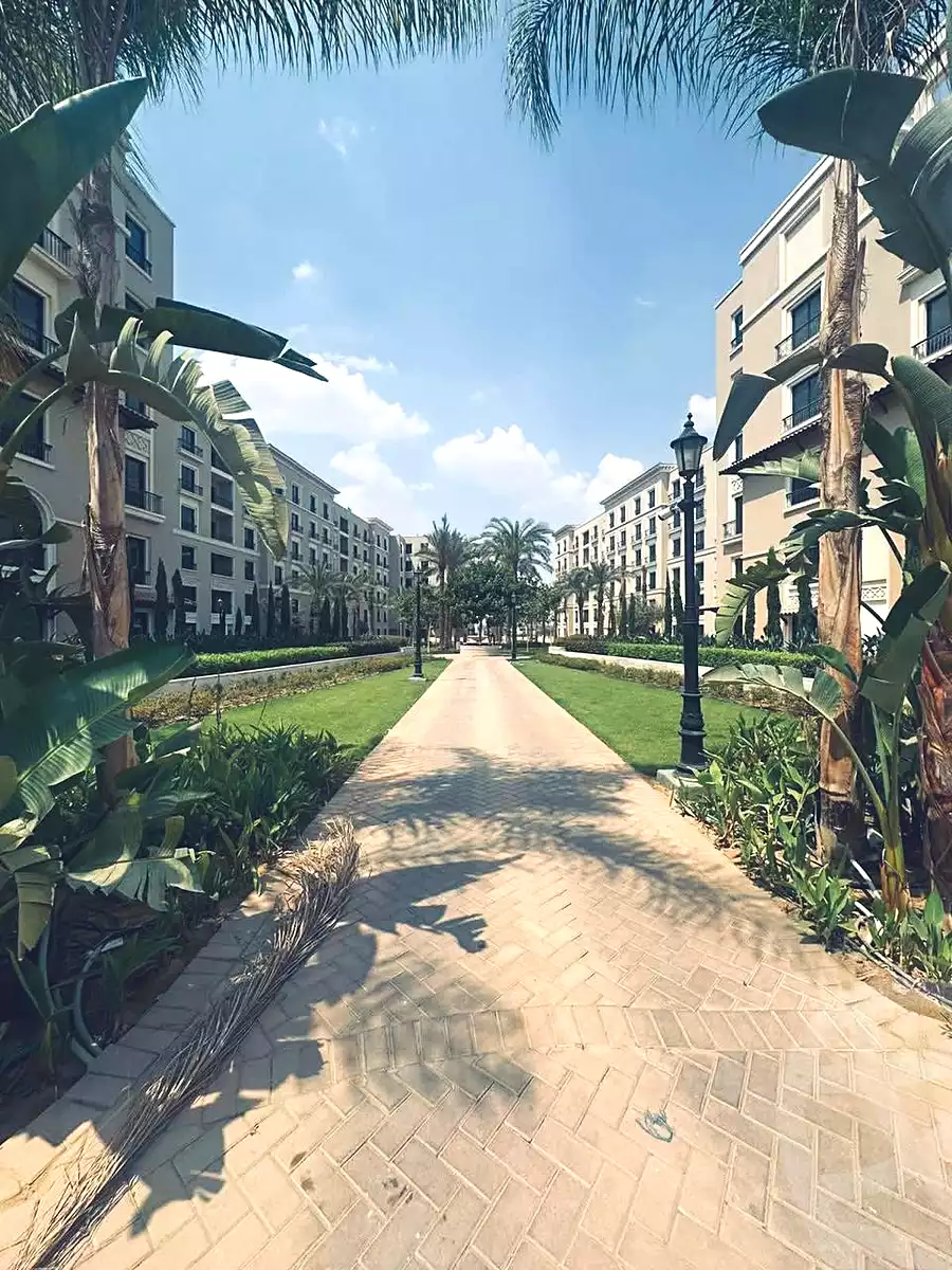 https://aqarmap.com.eg/ar/listing/6739378-for-sale-cairo-el-sheikh-zayed-city-compounds-kmbwnd-fyldj-wyst-dr-llttwyr