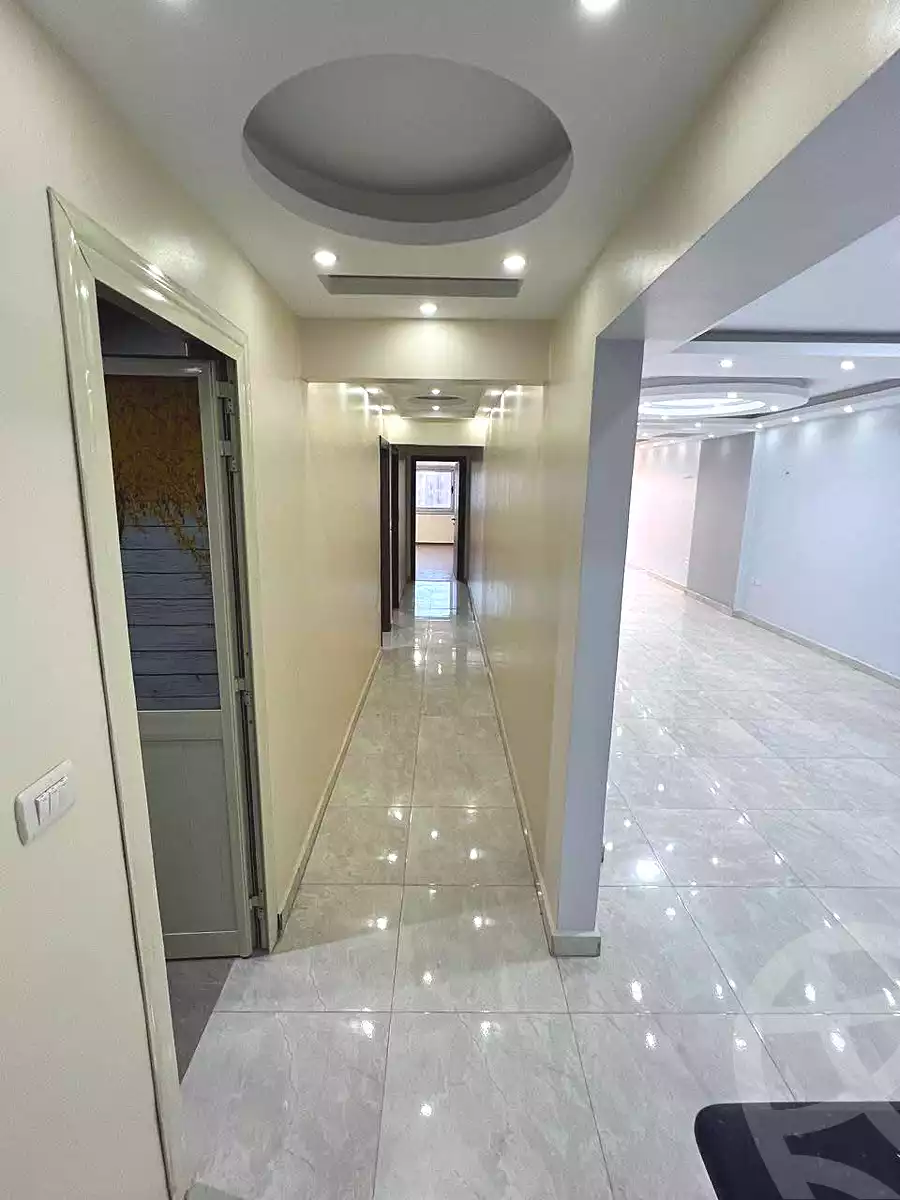 https://aqarmap.com.eg/ar/listing/6740213-for-rent-cairo-helwan-ahmed-enci-st