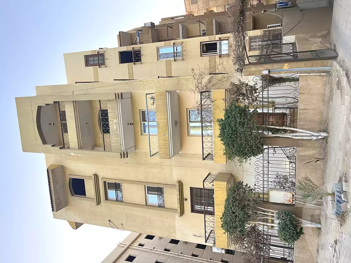 https://aqarmap.com.eg/ar/listing/6740846-for-sale-cairo-new-cairo-el-narges-el-narges-omarat-abdul-rahman-al-rafie-st