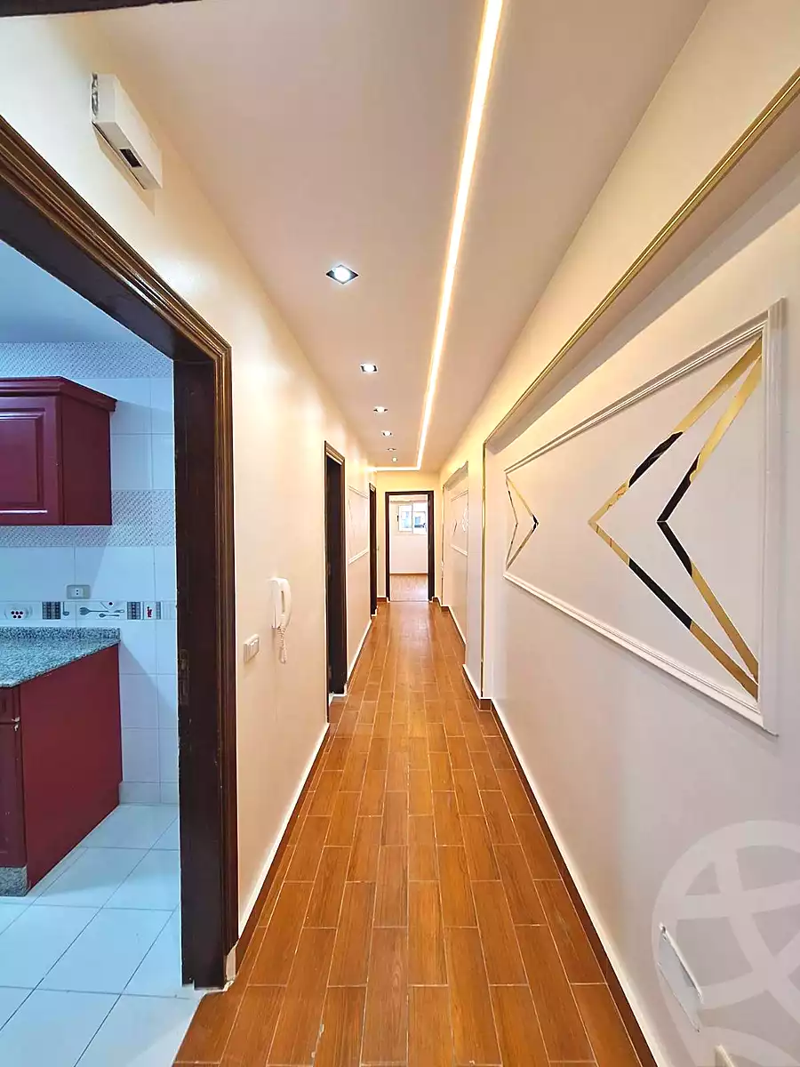 https://aqarmap.com.eg/ar/listing/6740914-for-sale-alexandria-sydy-bshr-sydy-bshr-bhry-shr-khld-bn-lwlyd