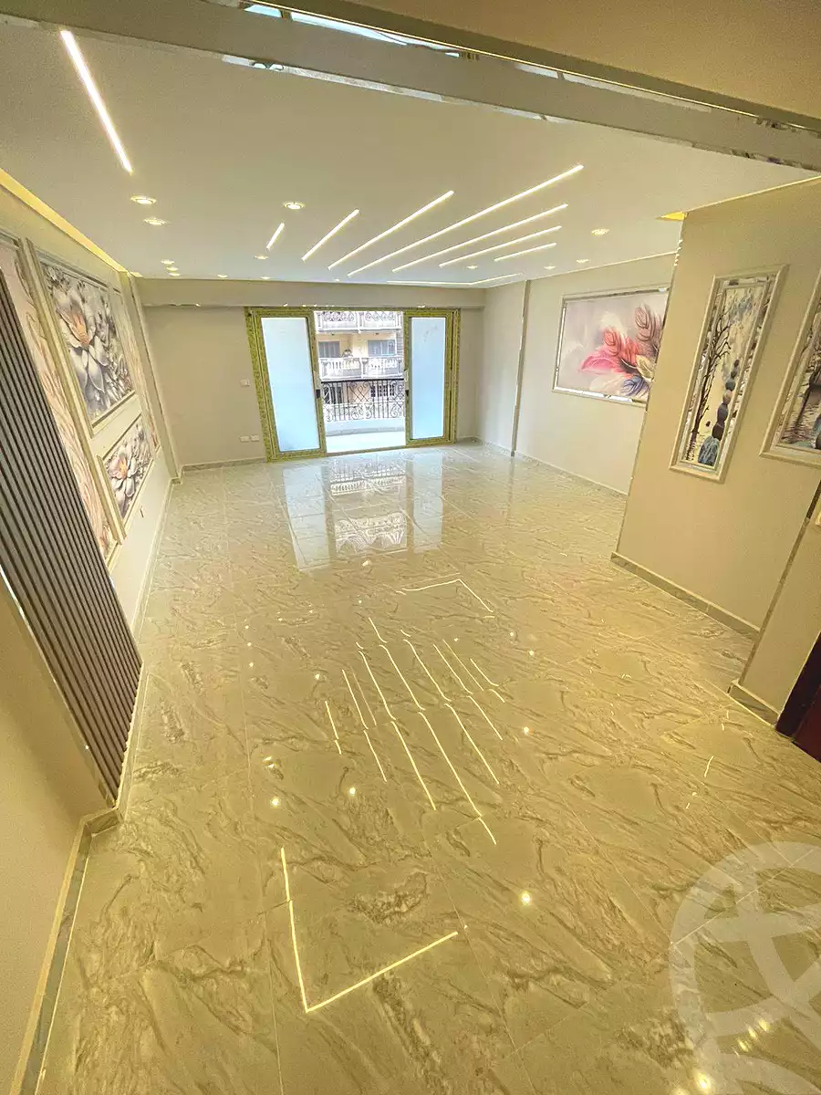 https://aqarmap.com.eg/ar/listing/6740942-for-sale-alexandria-miami-shr-jml-bd-lnsr