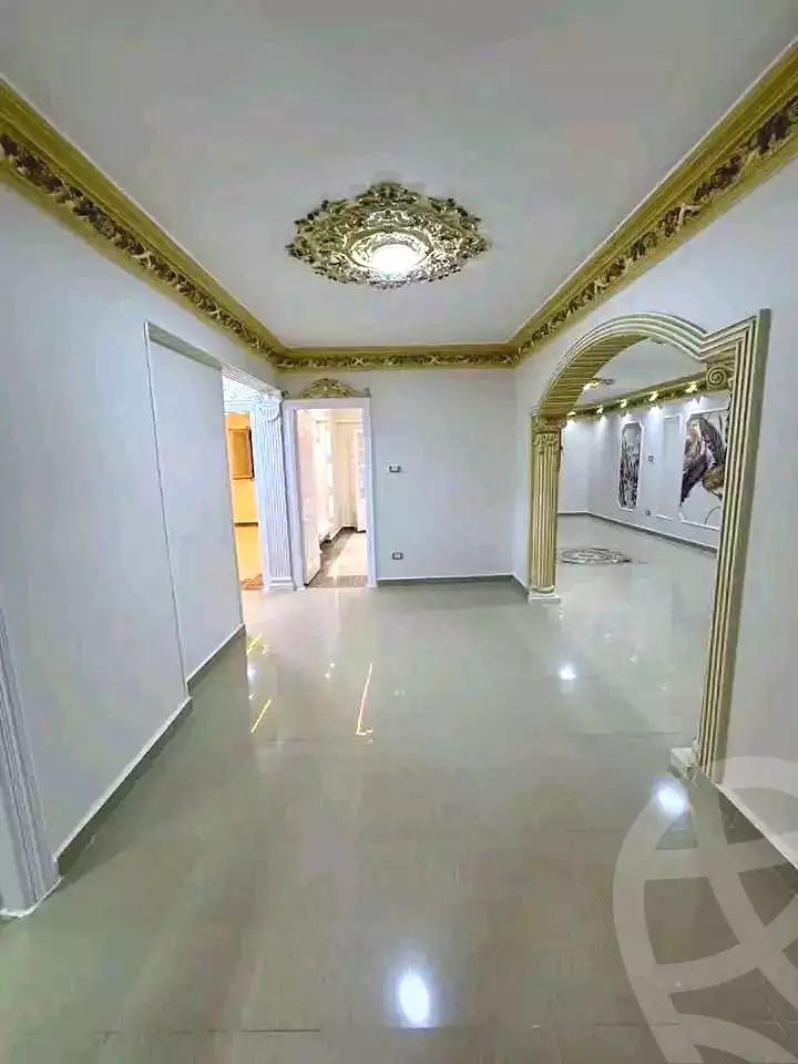 https://aqarmap.com.eg/en/listing/6741004-for-sale-alexandria-el-saraya-el-geish-rd