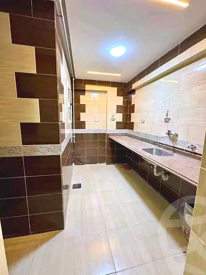 https://aqarmap.com.eg/en/listing/6741012-for-sale-alexandria-el-saraya-el-geish-rd