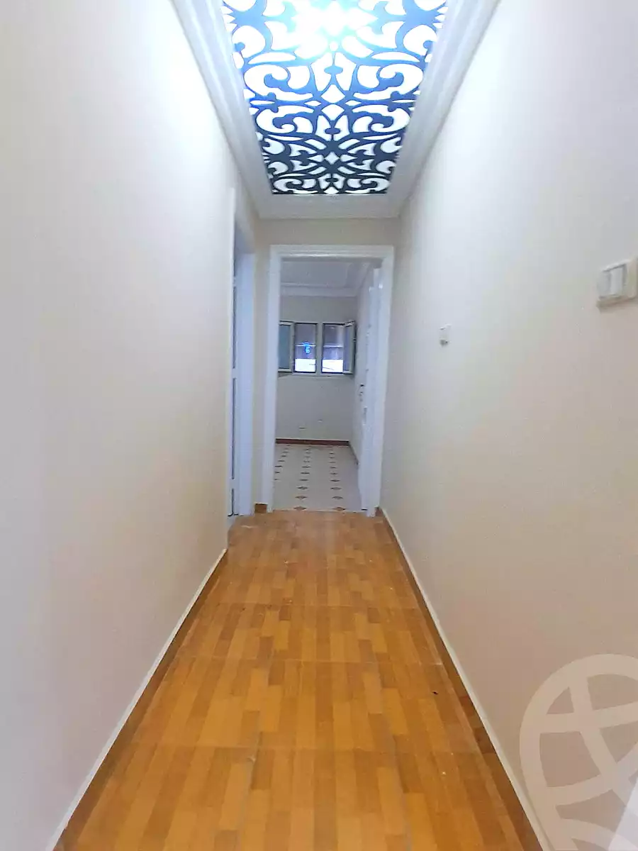 https://aqarmap.com.eg/ar/listing/6741423-for-sale-alexandria-el-asafra-l-sfr-bhry