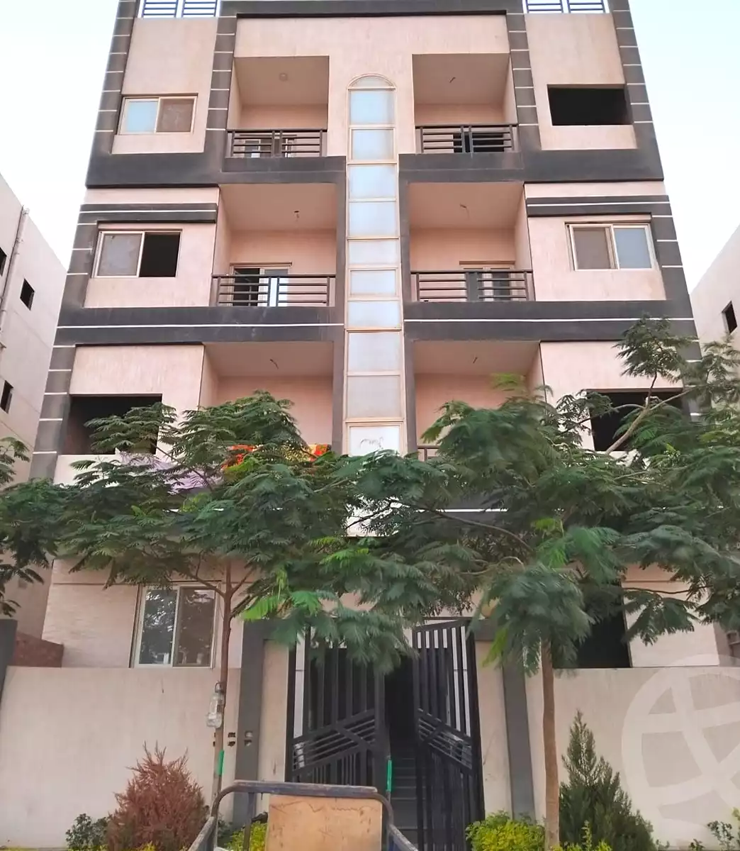 https://aqarmap.com.eg/ar/listing/6742573-for-sale-cairo-badr-city-hai-el-ashgar-featured-neighborhood-bait-el-watan