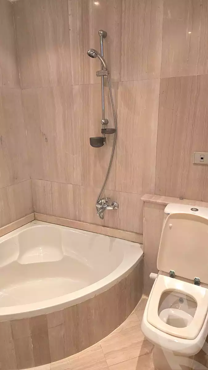 https://aqarmap.com.eg/ar/listing/6742717-for-rent-cairo-6th-of-october-mntq-fr-y-b-6-ktwbr