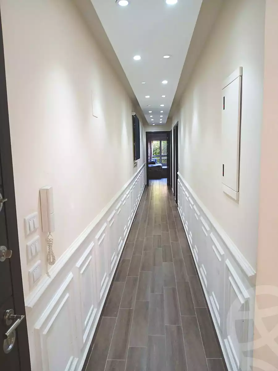 https://aqarmap.com.eg/ar/listing/6742826-for-sale-cairo-el-sheikh-zayed-city-compounds-el-khamayel