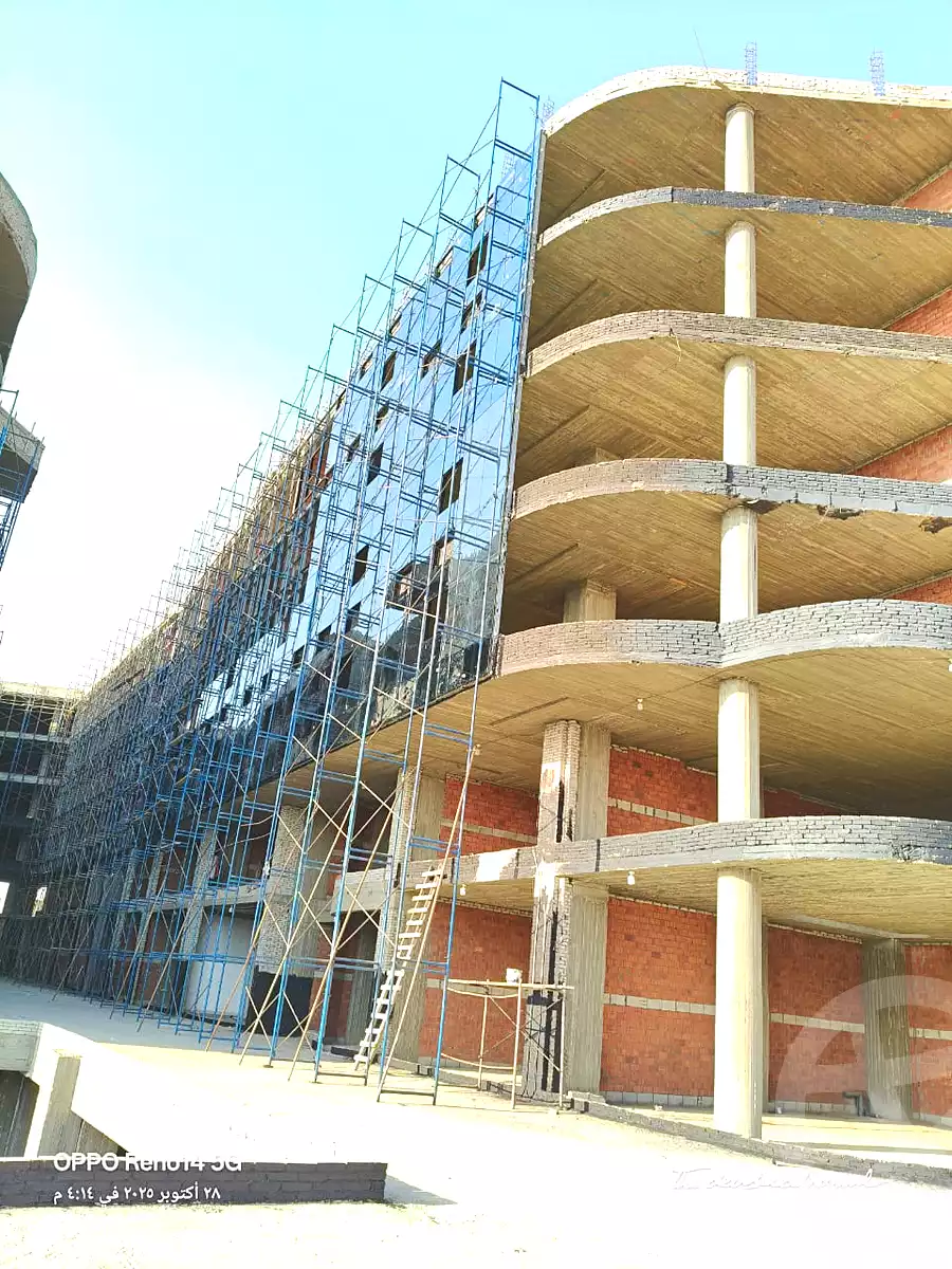 https://aqarmap.com.eg/ar/listing/6742975-for-sale-cairo-el-sheikh-zayed-city-compounds-101-mall-premium